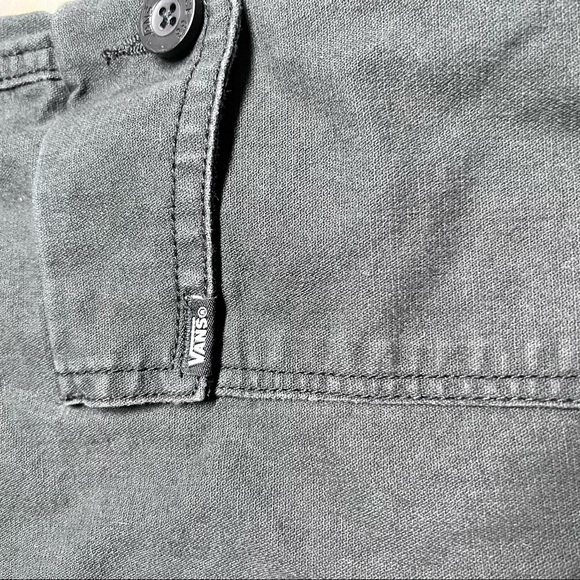 Vans cargo shorts black size 30 - Picture 6 of 6